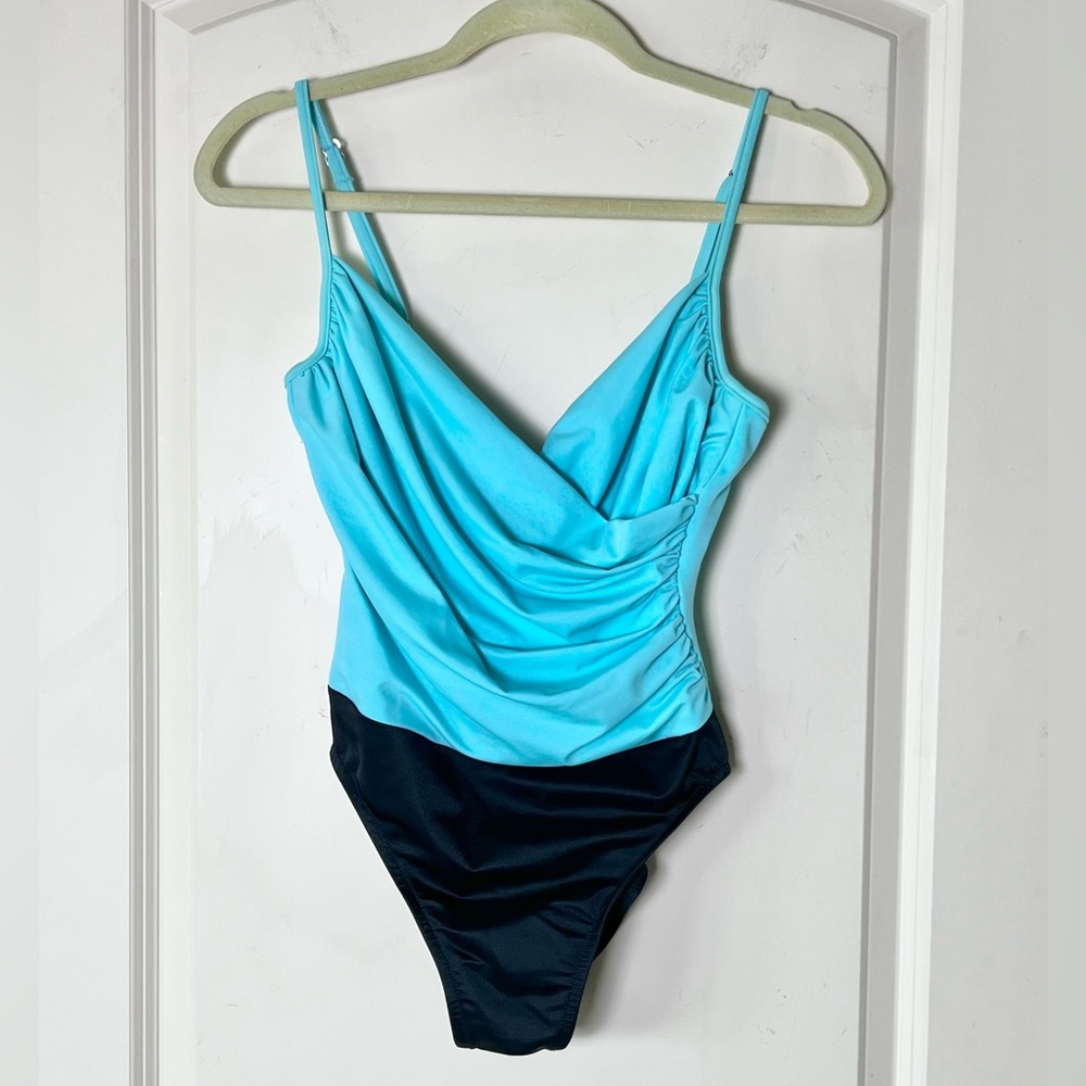 Miraclesuit Underwire One Piece Swimsuit Tummy Control Aqua Black Size 10